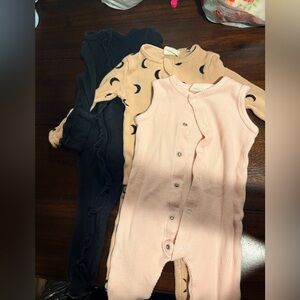 SpearmintloveCharming Kids Footies Set - Pink, Black, and Tan